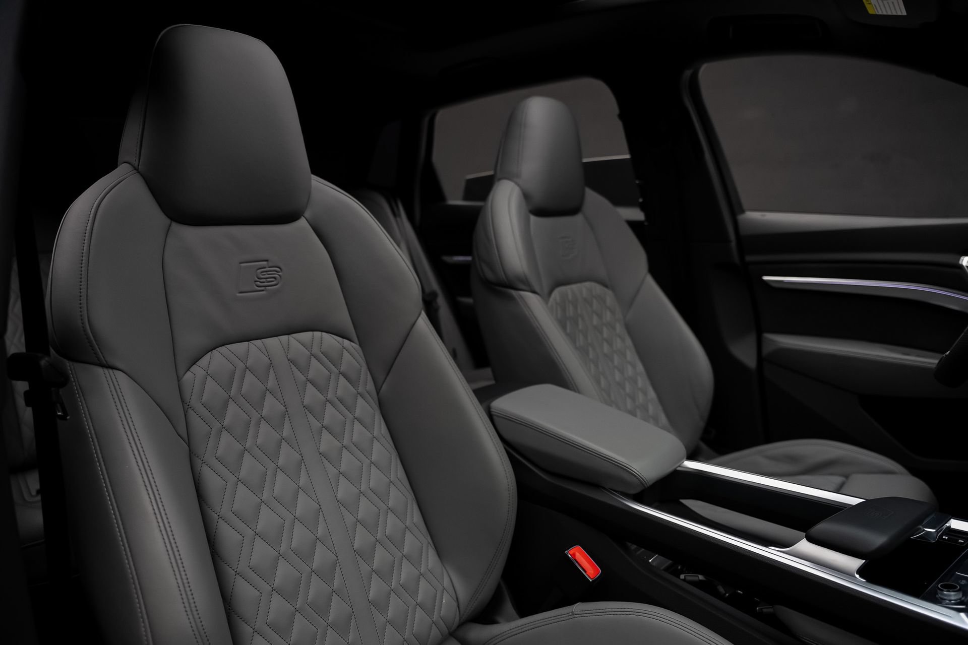 Used 2024 Audi SQ8 e-tron Premium Plus AWD/4WD image 66