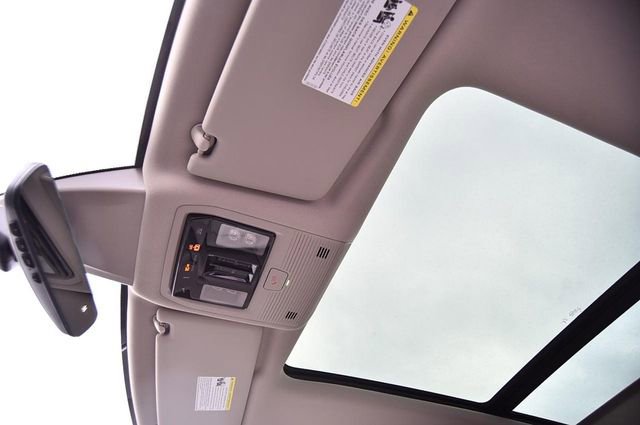 New 2026 Volkswagen Atlas SEL image 21