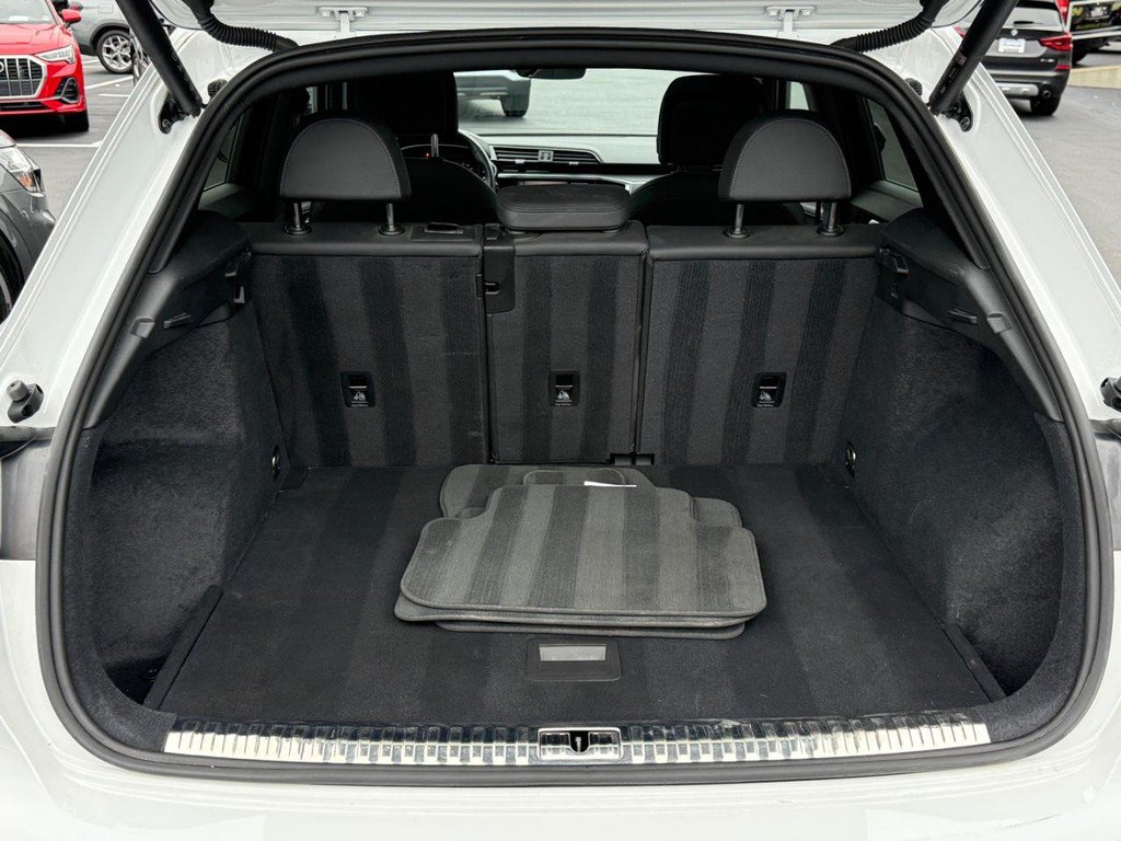Used 2025 Audi Q3 2.0T Premium AWD/4WD image 4