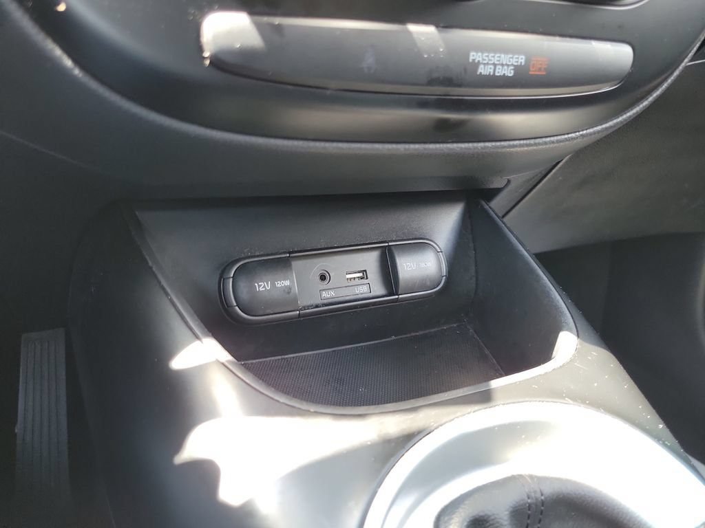 Used 2018 Kia Soul FWD image 26