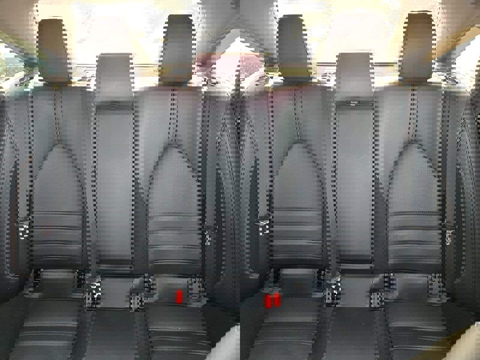 Used 2019 Toyota Avalon Touring FWD image 7