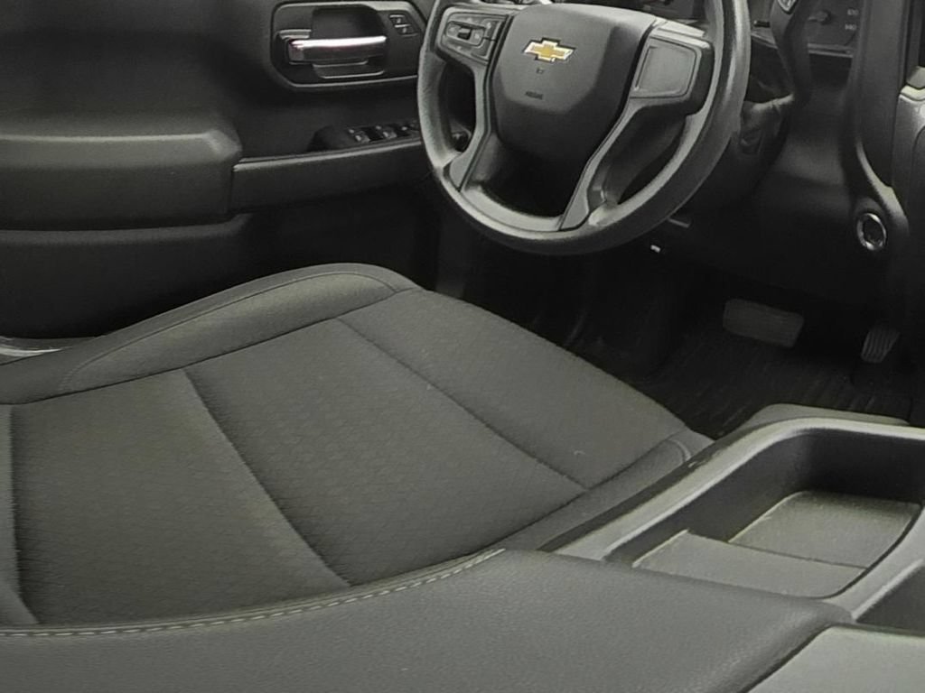 Used 2024 Chevrolet Silverado 2500 Custom w/ Custom Convenience Package AWD/4WD image 12