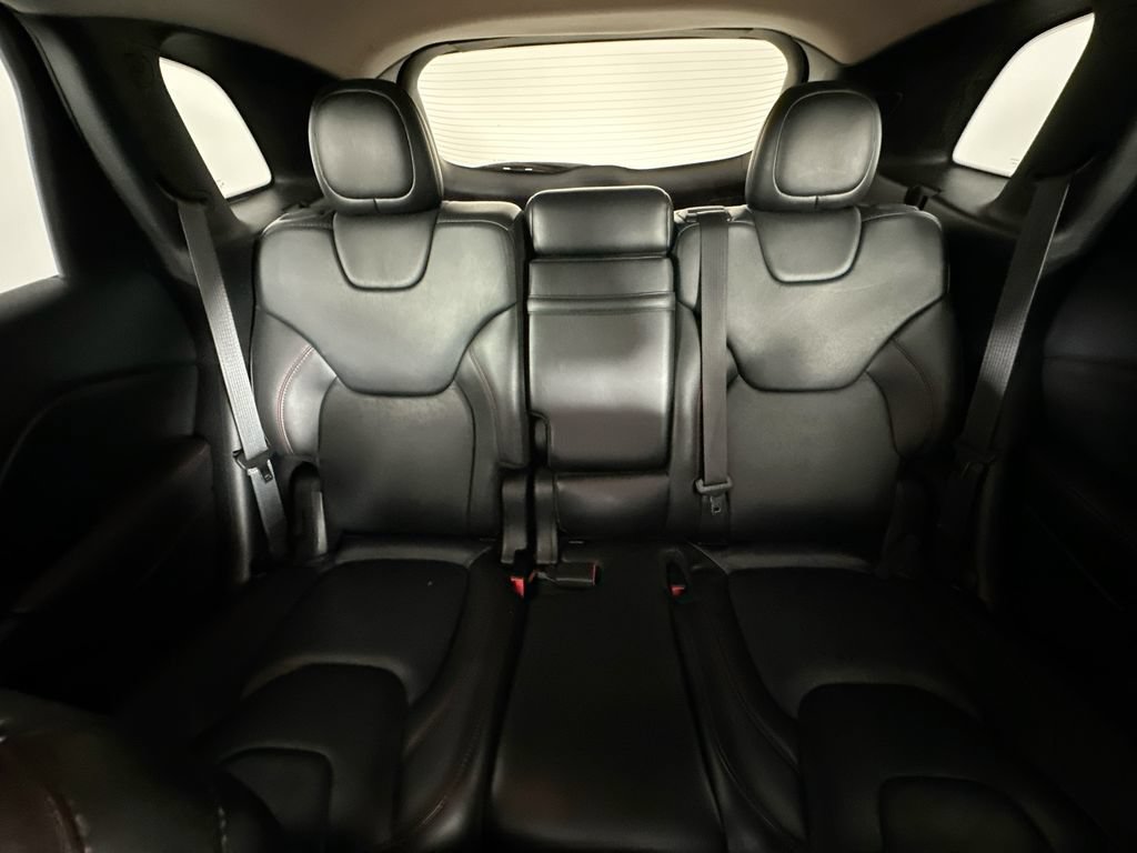 Used 2015 Jeep Cherokee Trailhawk w/ Leather Interior Group AWD/4WD image 13