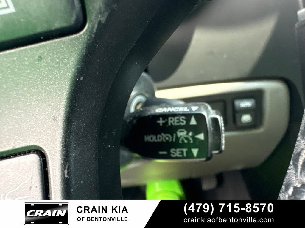 Used 2018 Toyota Sequoia SR5 AWD/4WD image 25