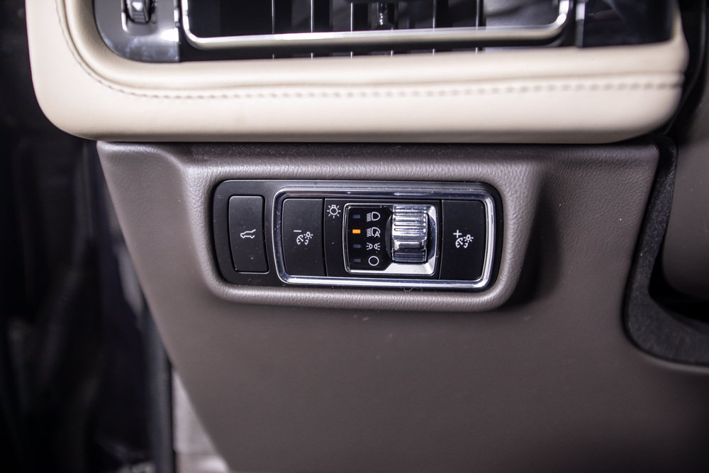 Used 2024 Lincoln Aviator Reserve w/ Equipment Group 201A AWD/4WD image 34