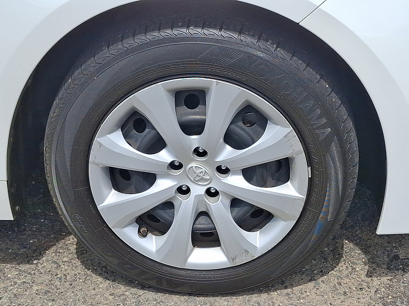 Certified 2022 Toyota Corolla LE image 9