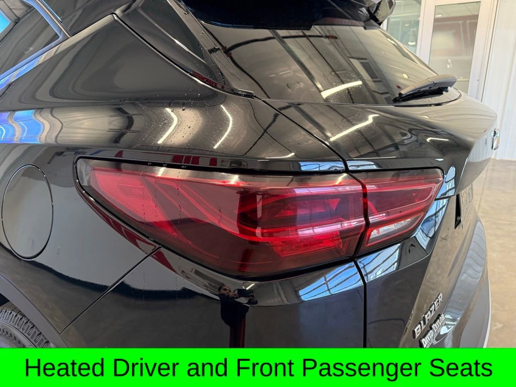 Used 2025 Chevrolet Blazer LT image 11