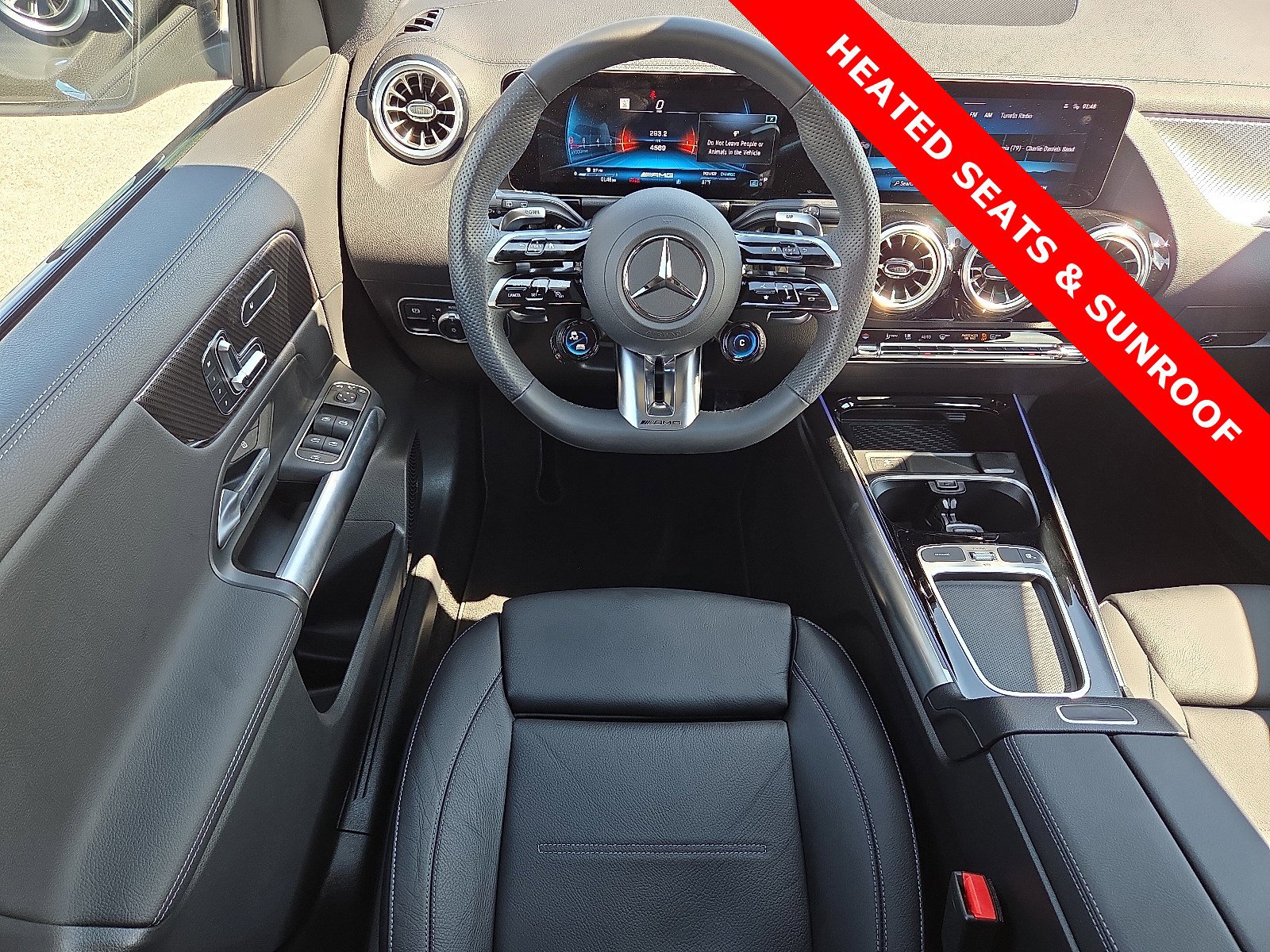 Used 2025 Mercedes-Benz GLA 35 AMG 4MATIC image 11
