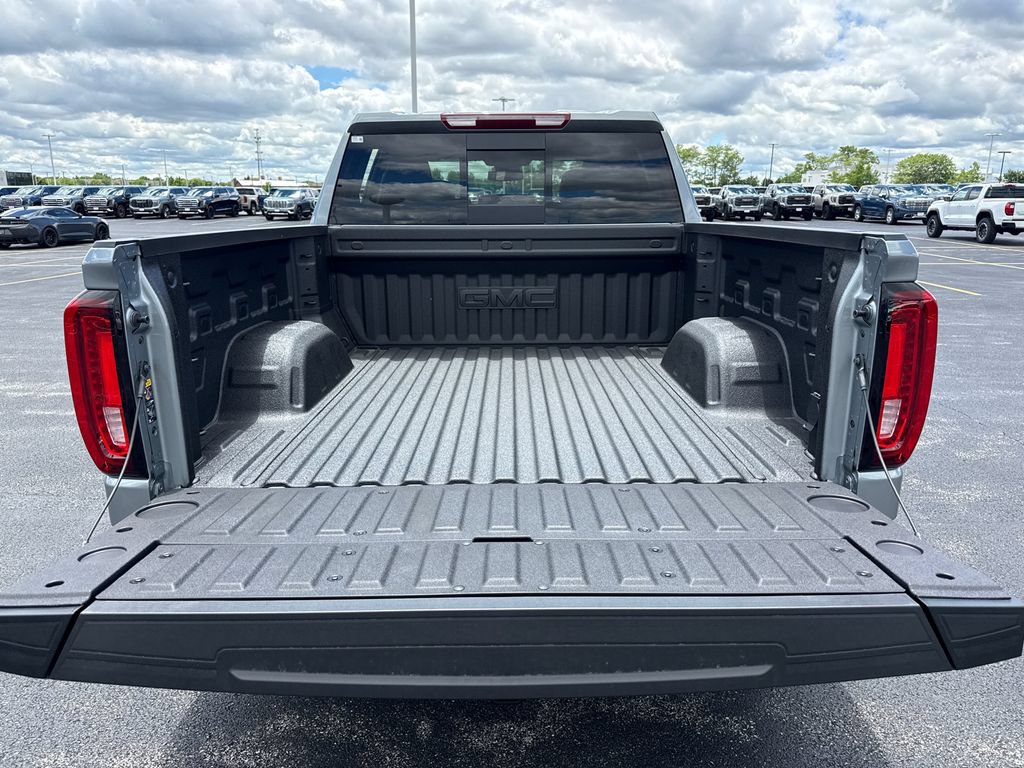 New 2026 GMC Sierra 1500 SLT w/ SLT Premium Package AWD/4WD image 35