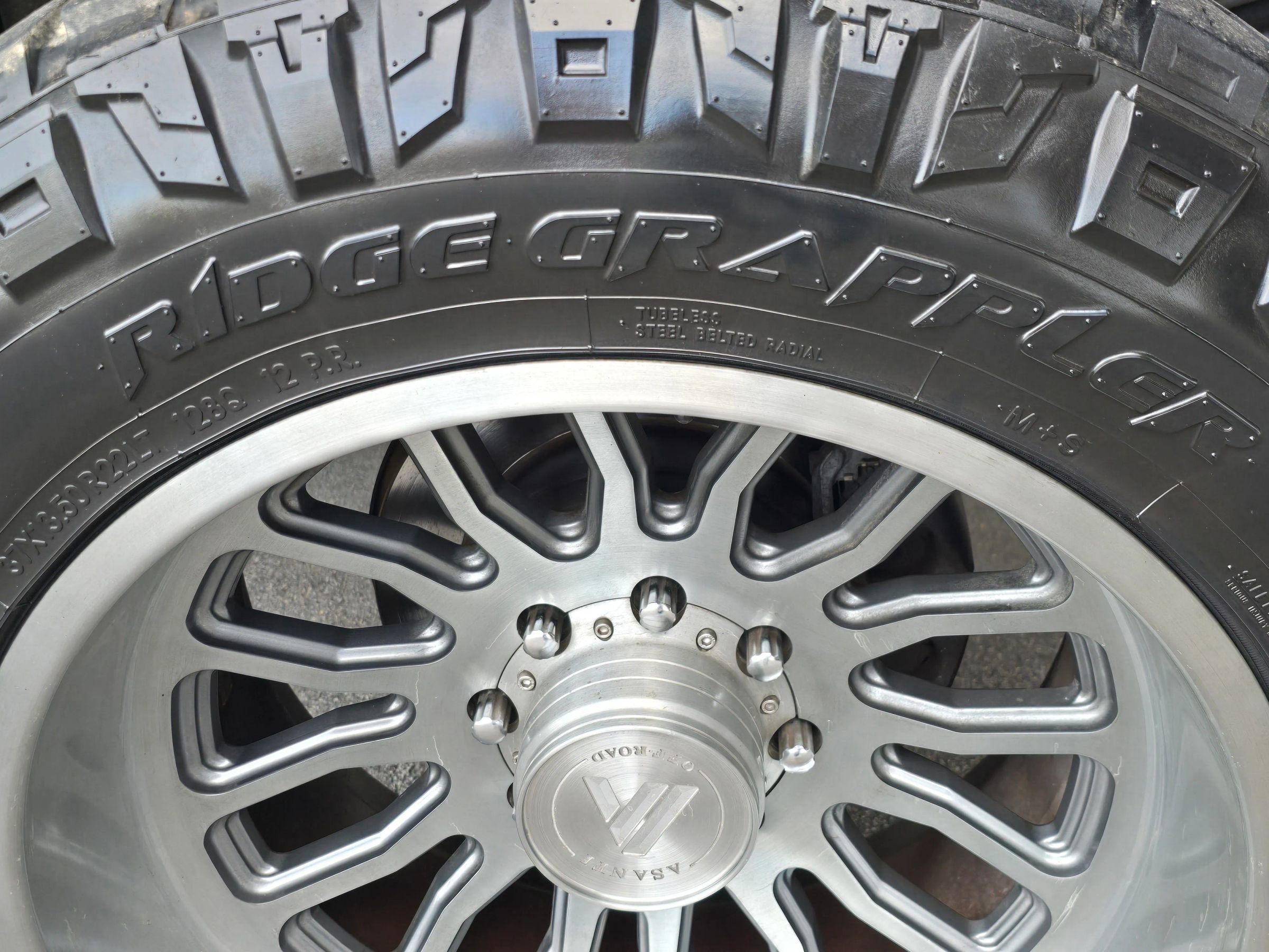 Used 2019 Ford F250 Platinum w/ Platinum Ultimate Package AWD/4WD image 47