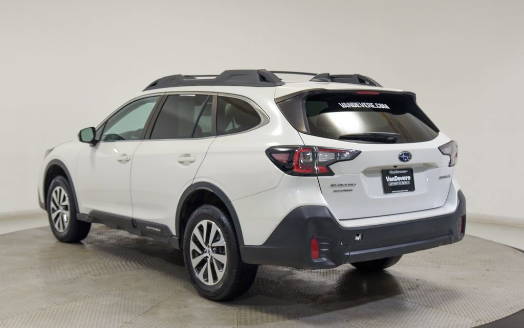 Used 2021 Subaru Outback Premium image 5