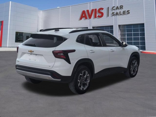 Used 2025 Chevrolet Trax LT w/ LT Convenience Package FWD image 6