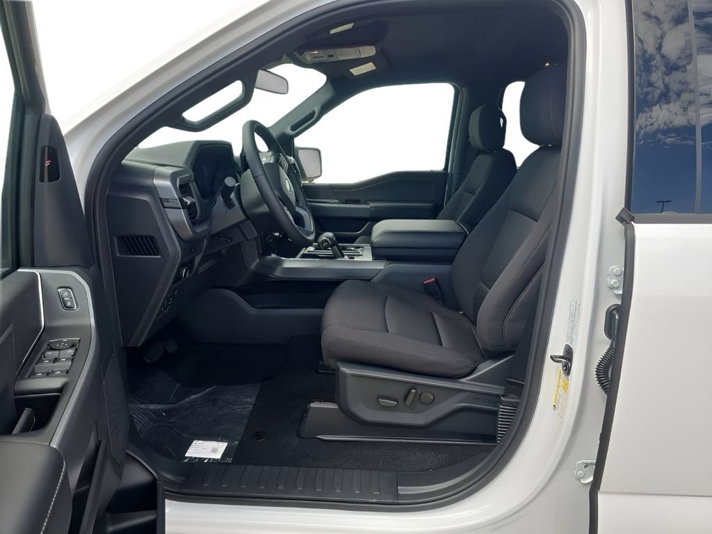 New 2026 Ford F150 XLT w/ Equipment Group 302A MID AWD/4WD image 9