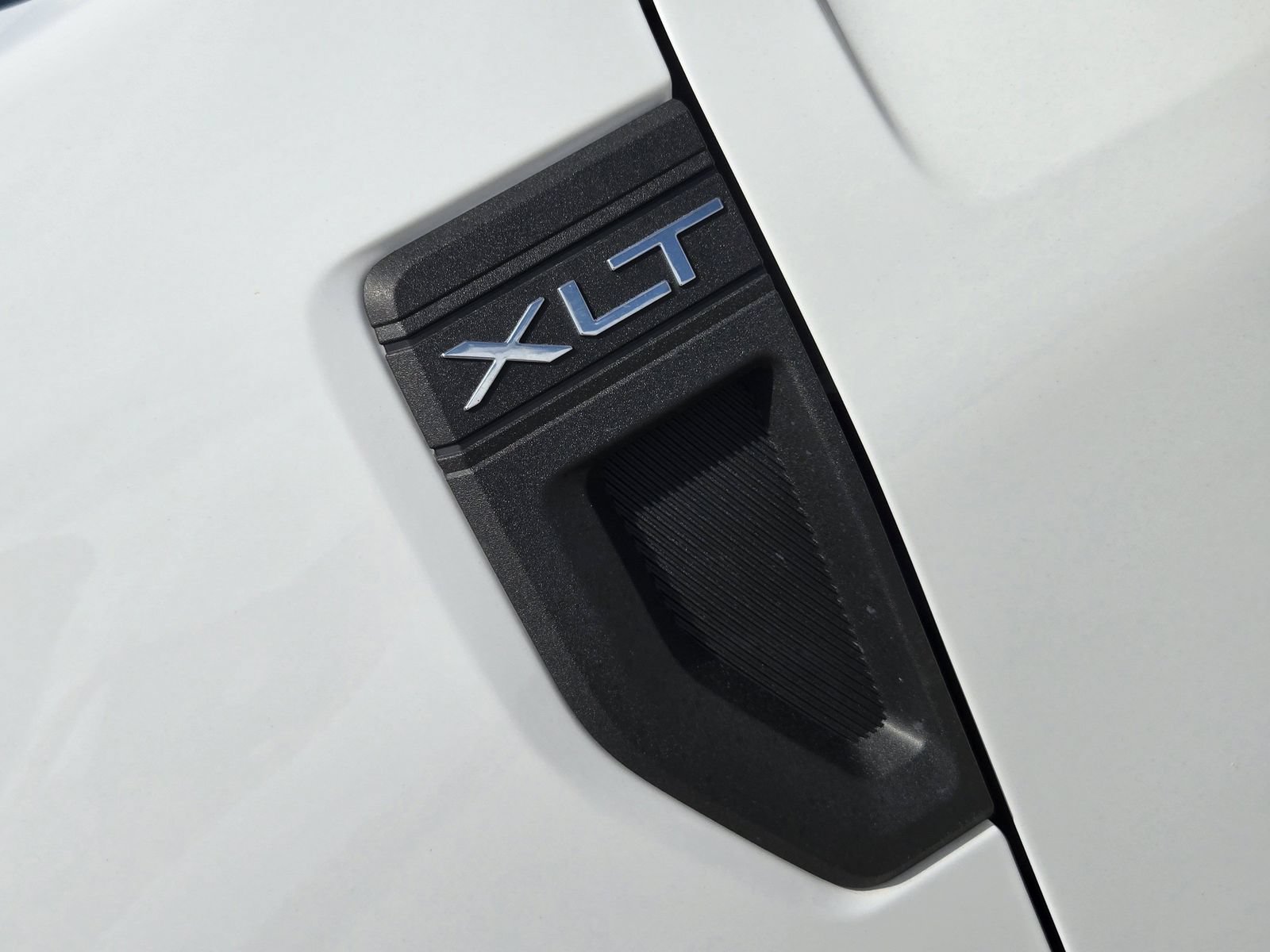 Certified 2023 Ford Maverick XLT w/ XLT Luxury Package FWD image 11