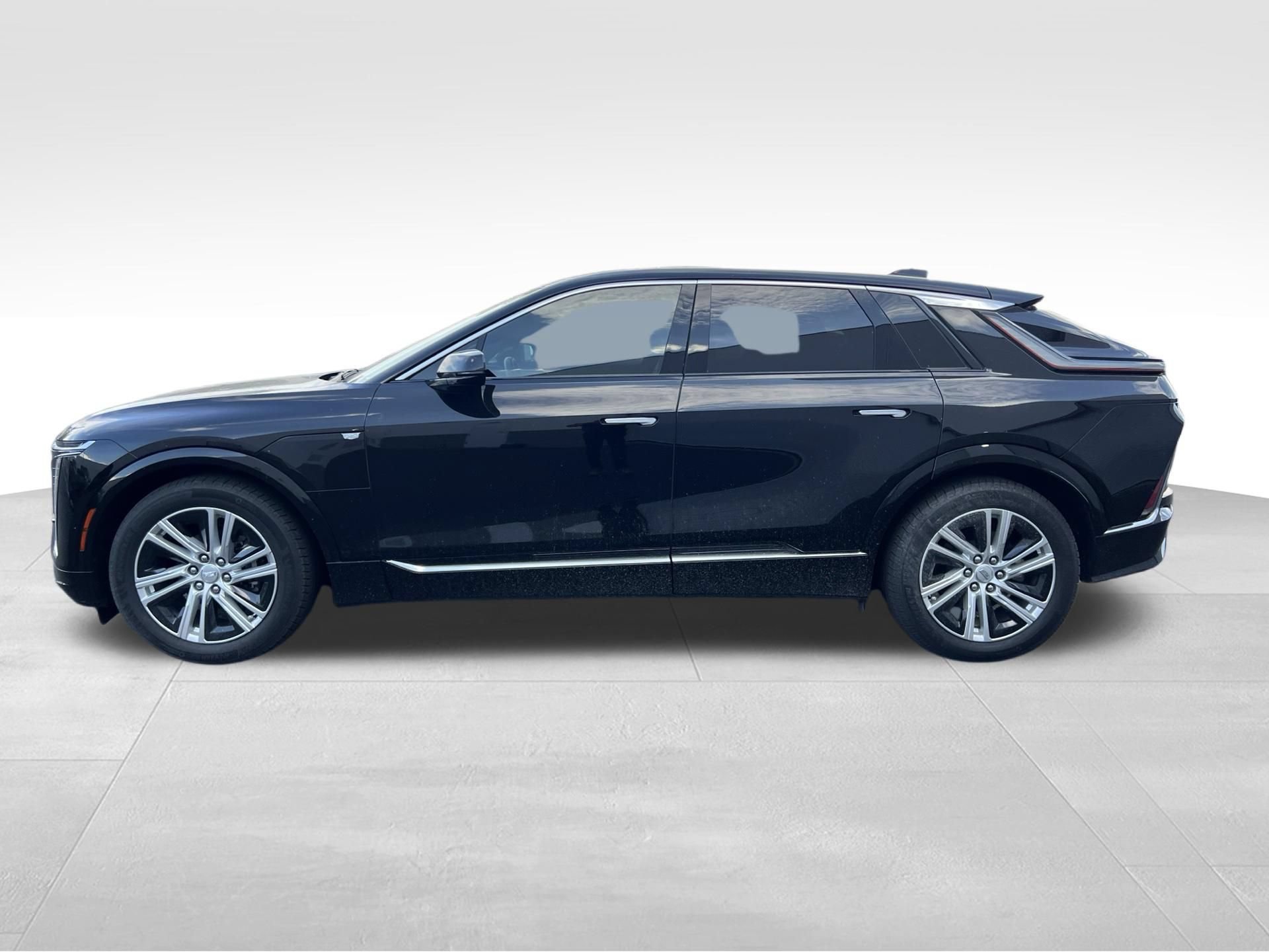 Used 2024 Cadillac Lyriq Tech w/ LPO, Floor Liner Package RWD image 8