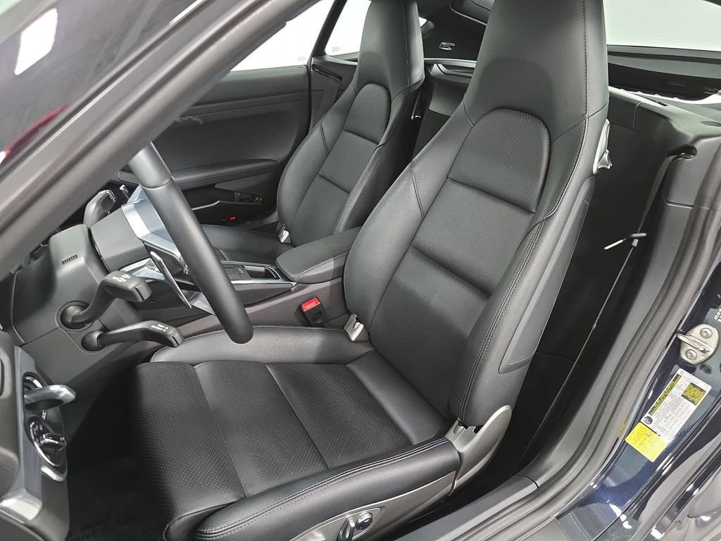 Certified 2024 Porsche 718 Cayman S RWD image 5