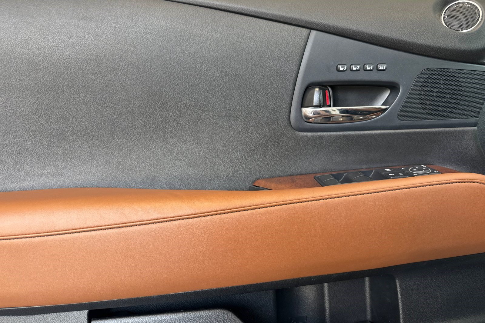 Used 2014 Lexus RX 350 AWD w/ Navigation Package image 12