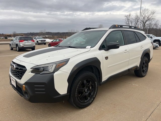Used 2022 Subaru Outback Wilderness image 7