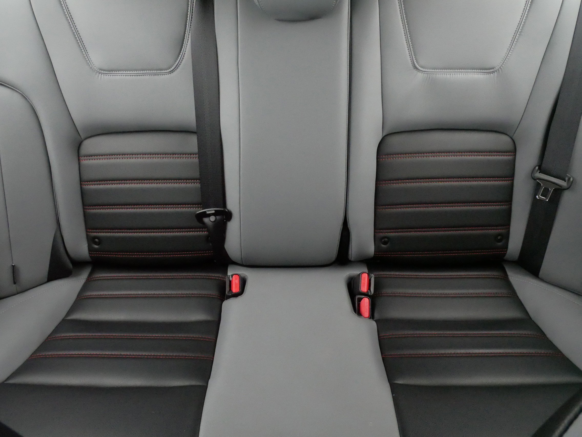 Used 2021 Nissan Kicks SR w/ SR Premium Package image 13