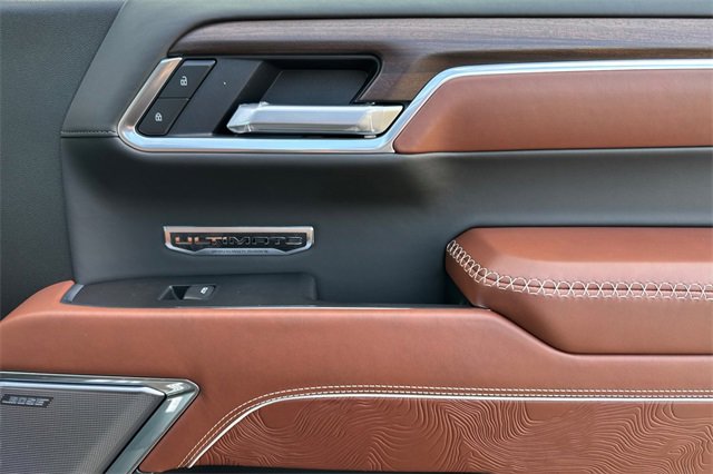 New 2026 GMC Sierra 1500 Denali Ultimate w/ LPO, Black Badging Package image 19