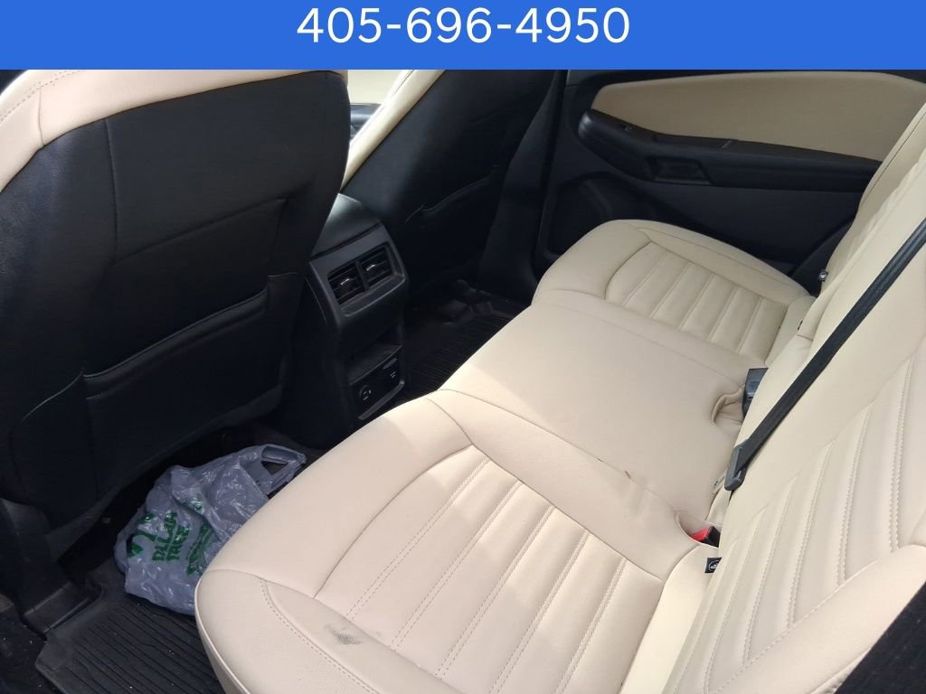 Used 2021 Ford Edge SEL w/ Convenience Package image 7