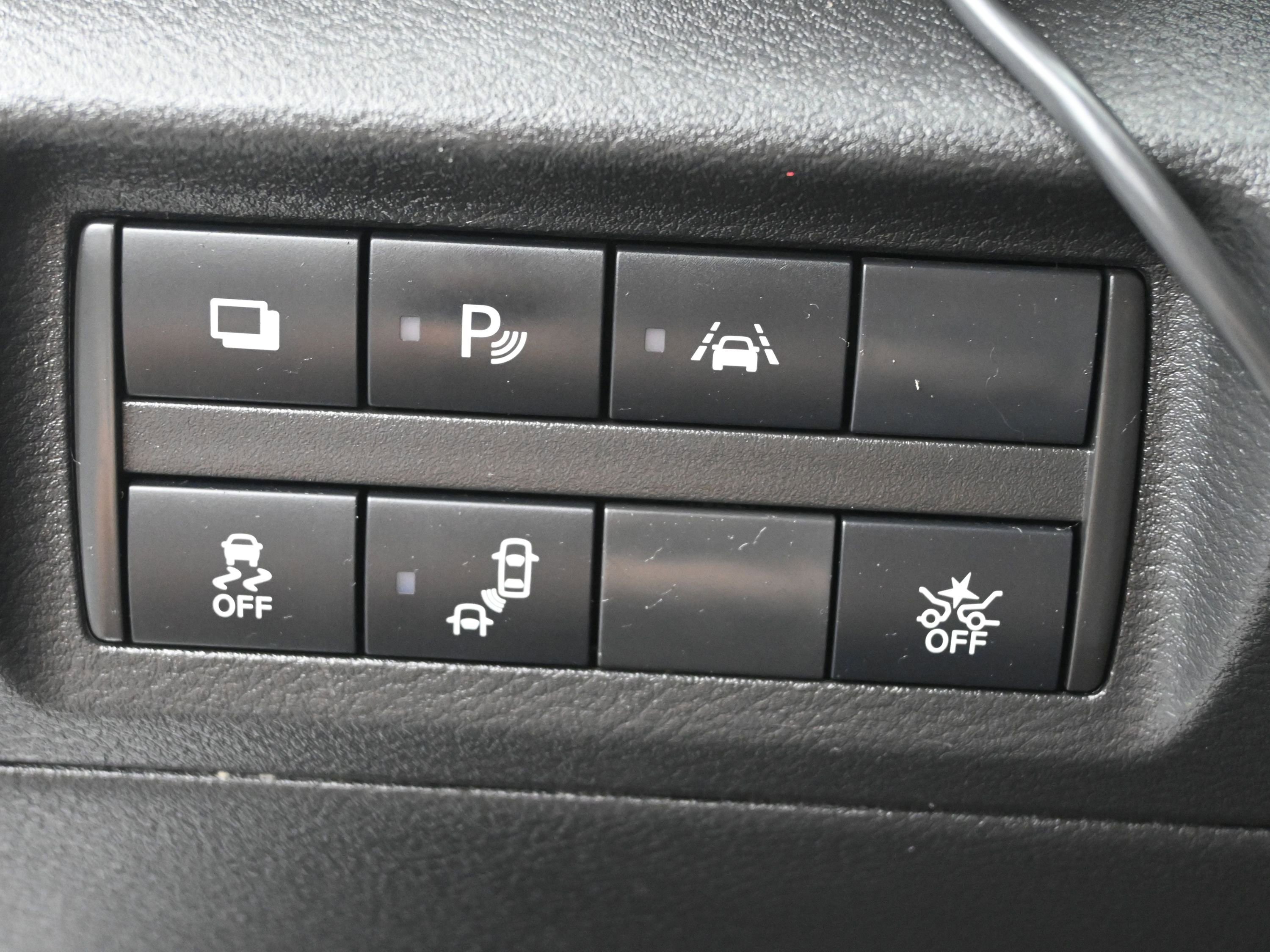 Used 2022 Nissan Kicks S FWD image 12