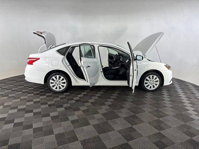 Used 2017 Nissan Sentra SV FWD image 16