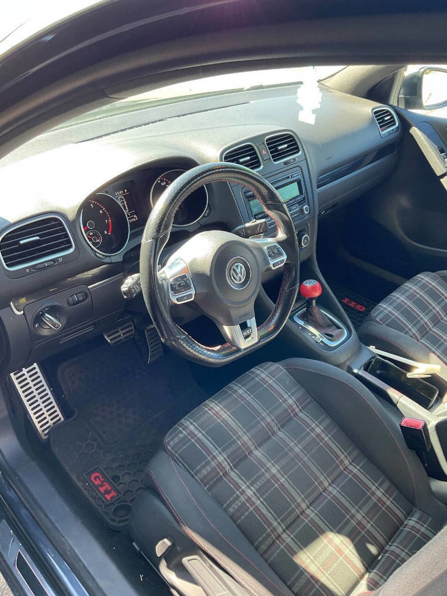 Used 2014 Volkswagen GTI Wolfsburg Edition image 10