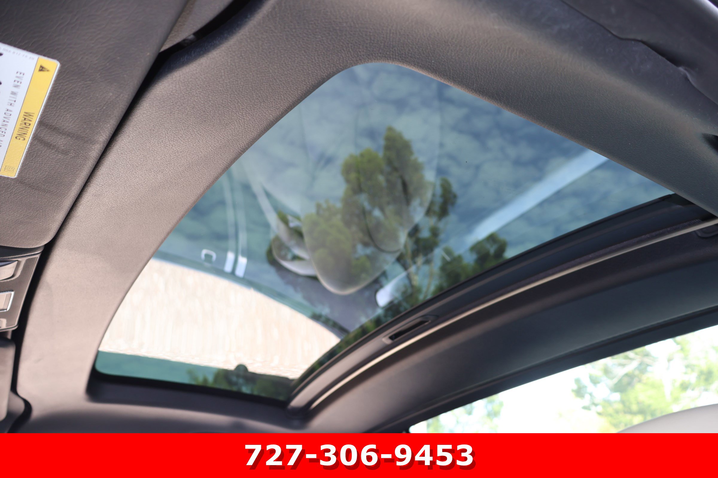 Used 2013 Mercedes-Benz SL 550 image 5