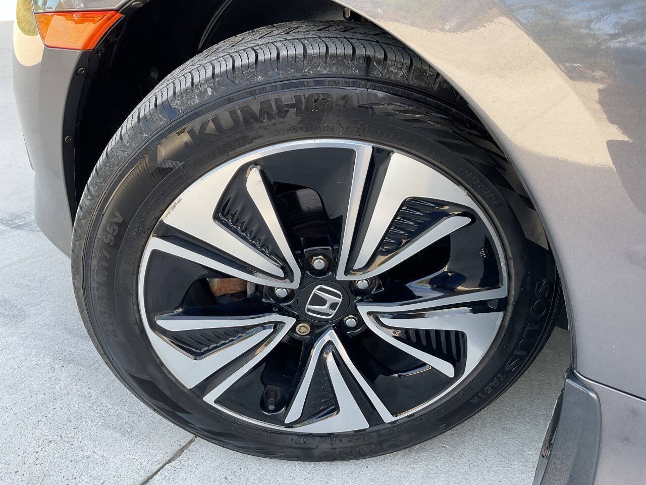 Used 2017 Honda Civic EX-T image 40