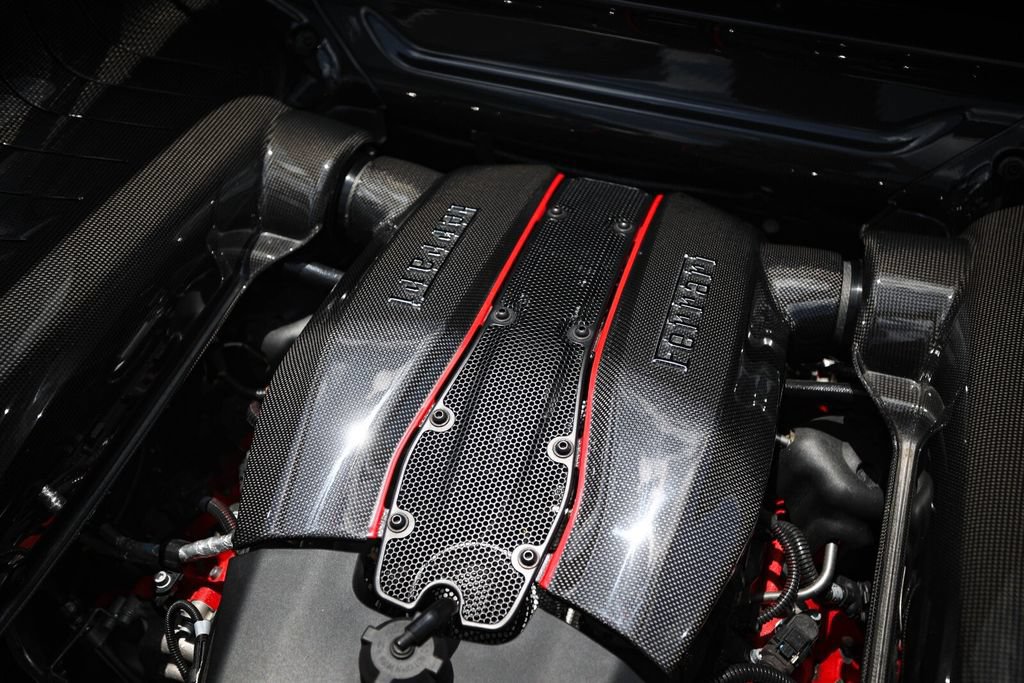 Certified 2019 Ferrari 488 Pista Coupe RWD image 25