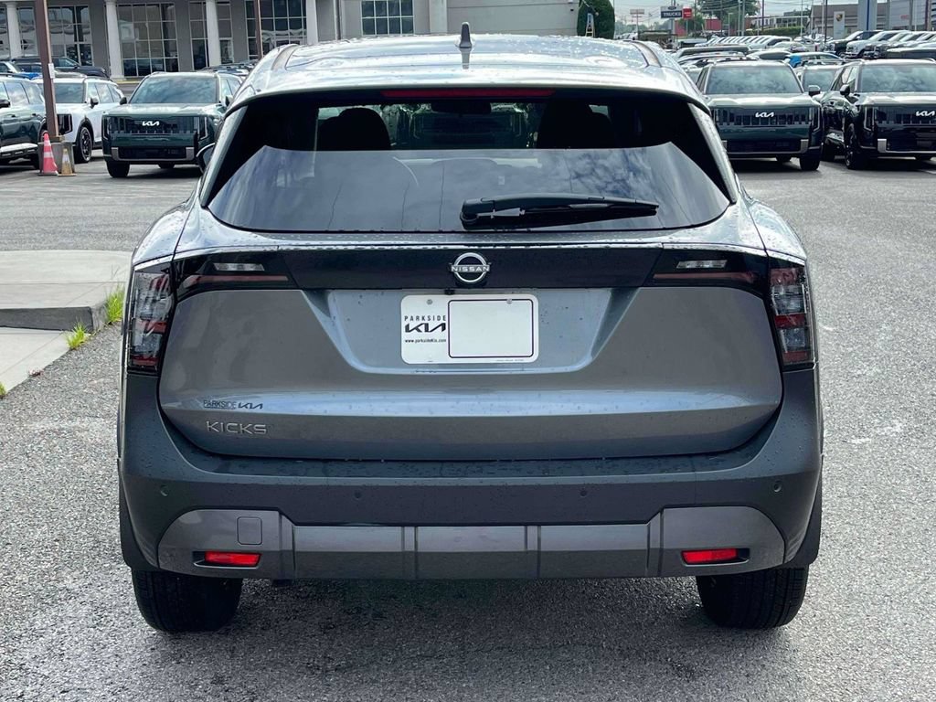 Used 2025 Nissan Kicks SV FWD image 26