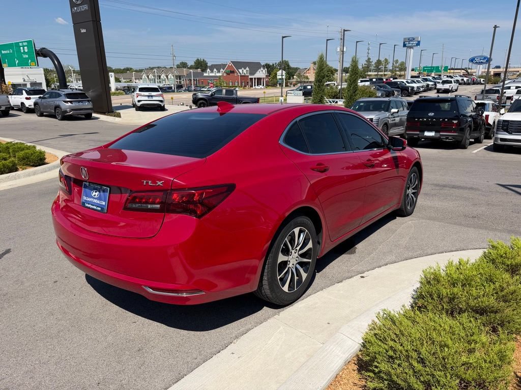 Used 2017 Acura TLX FWD image 4