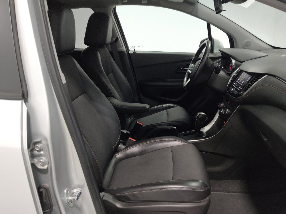Used 2022 Chevrolet Trax LT w/ Sport Edition AWD/4WD image 21