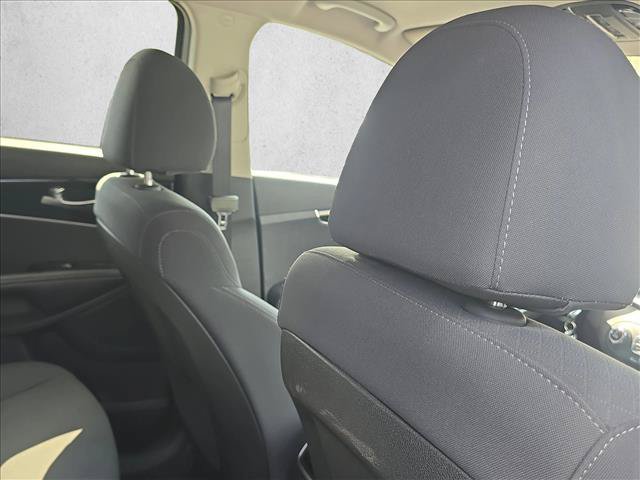 Used 2019 Kia Sorento FWD w/ LX Convenience Package image 23