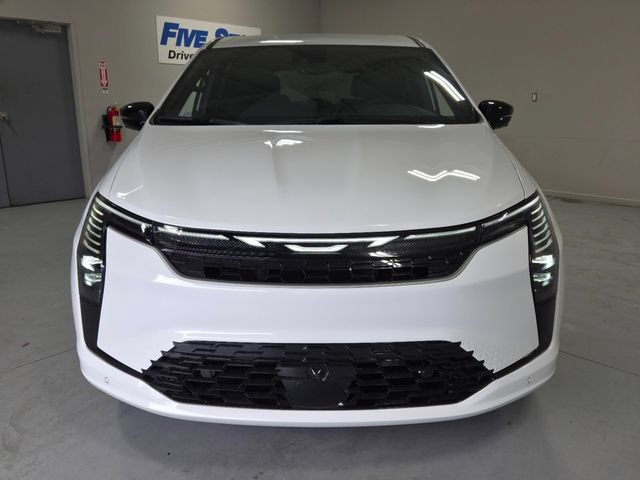 New 2027 Chrysler Pacifica Select w/ Family Tech Group FWD image 2