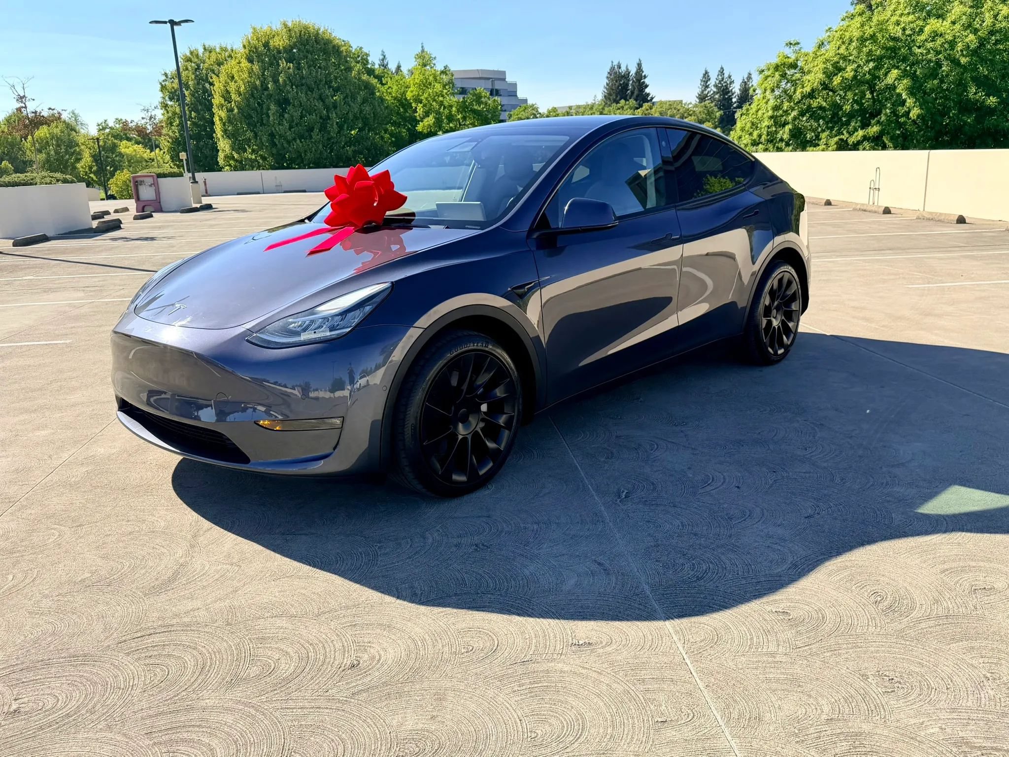 Used 2022 Tesla Model Y Long Range AWD/4WD image 13