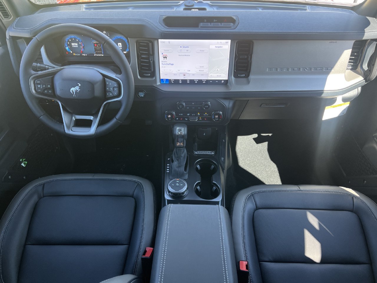 New 2026 Ford Bronco Outer Banks AWD/4WD image 2
