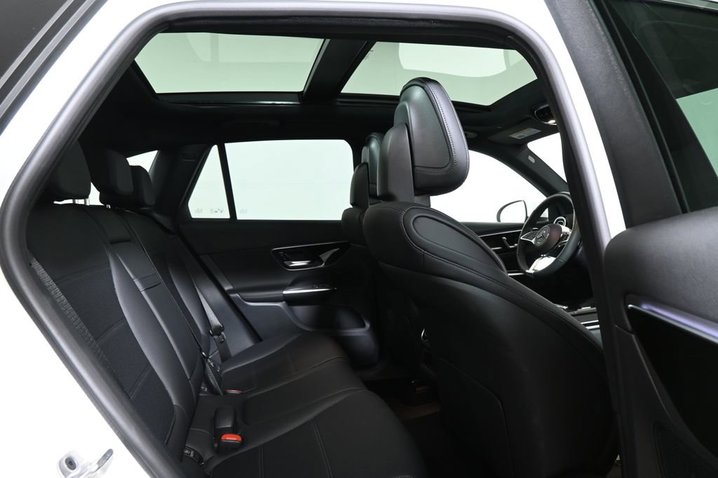 Certified 2025 Mercedes-Benz GLC 300 4MATIC image 23