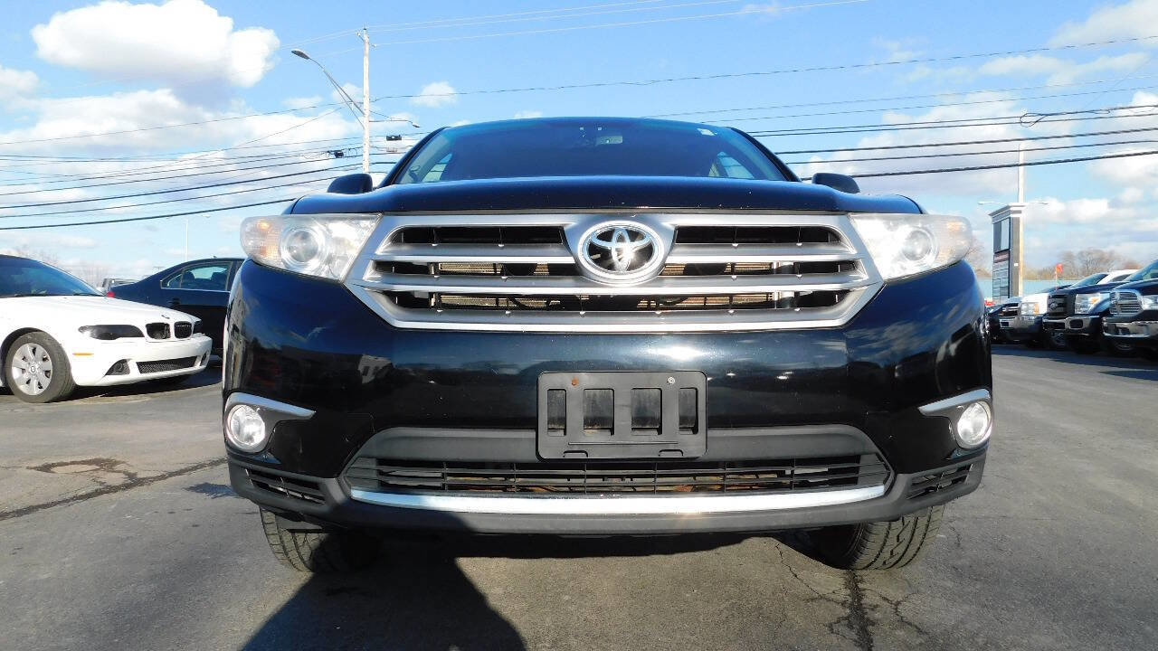 Used 2012 Toyota Highlander SE w/ Tow Pkg AWD/4WD image 22