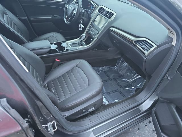 Used 2016 Ford Fusion SE w/ Equipment Group 202A AWD/4WD image 14