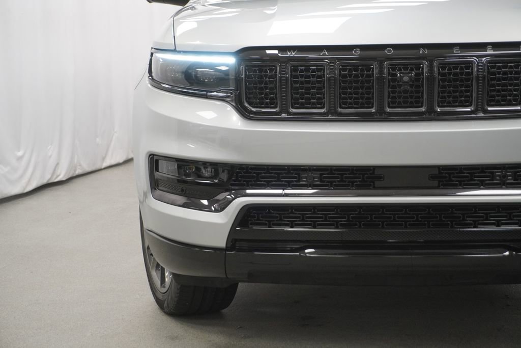 Certified 2025 Jeep Grand Wagoneer L Series II Obsidian w/ Quick Order Packagew 28T AWD/4WD image 6