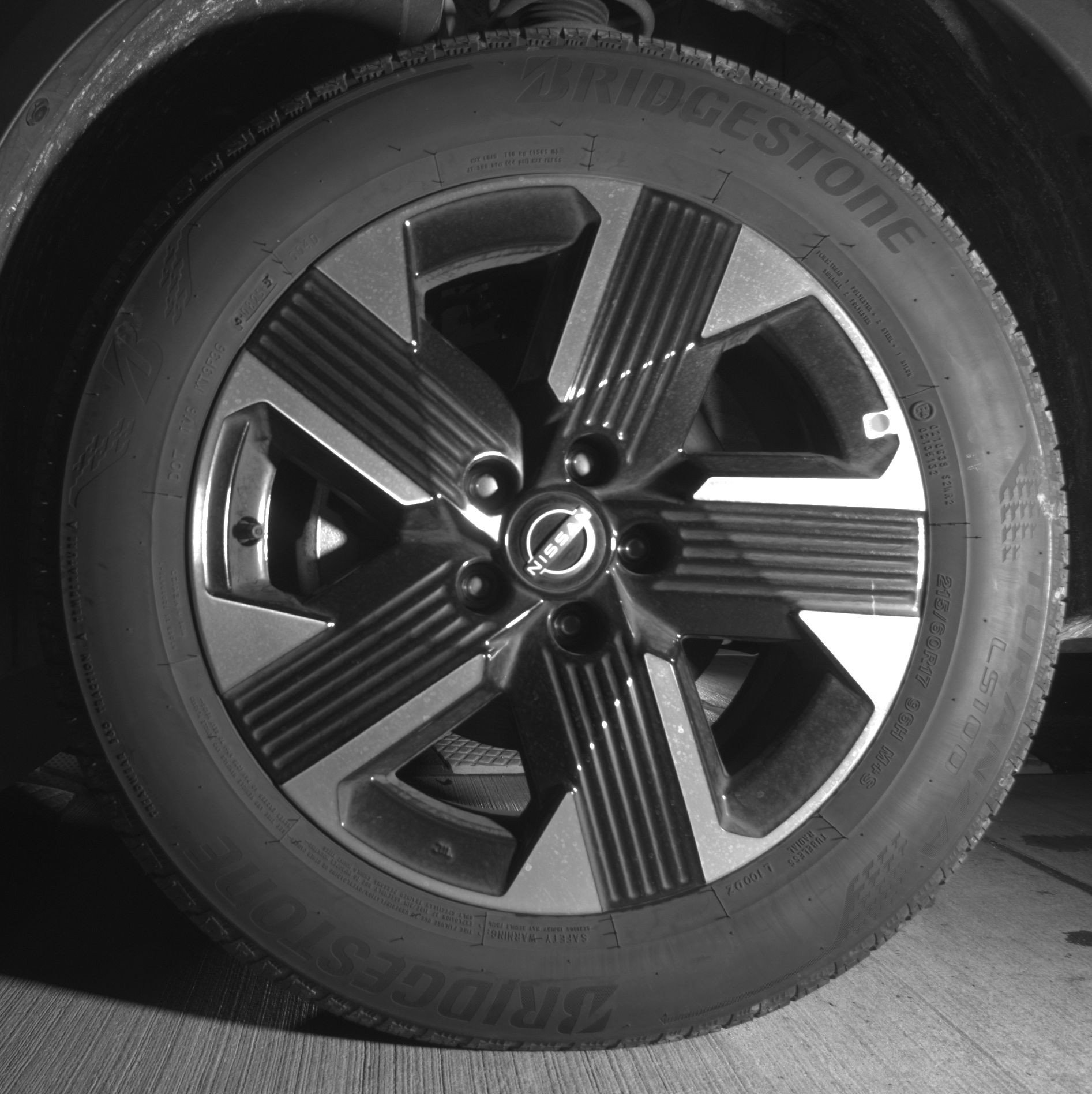 Used 2025 Nissan Kicks SV image 12