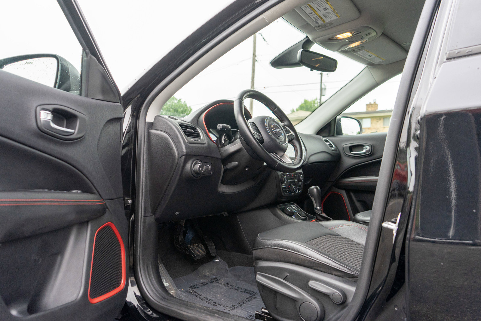 Used 2019 Jeep Compass Trailhawk w/ Cold Weather Group AWD/4WD image 13