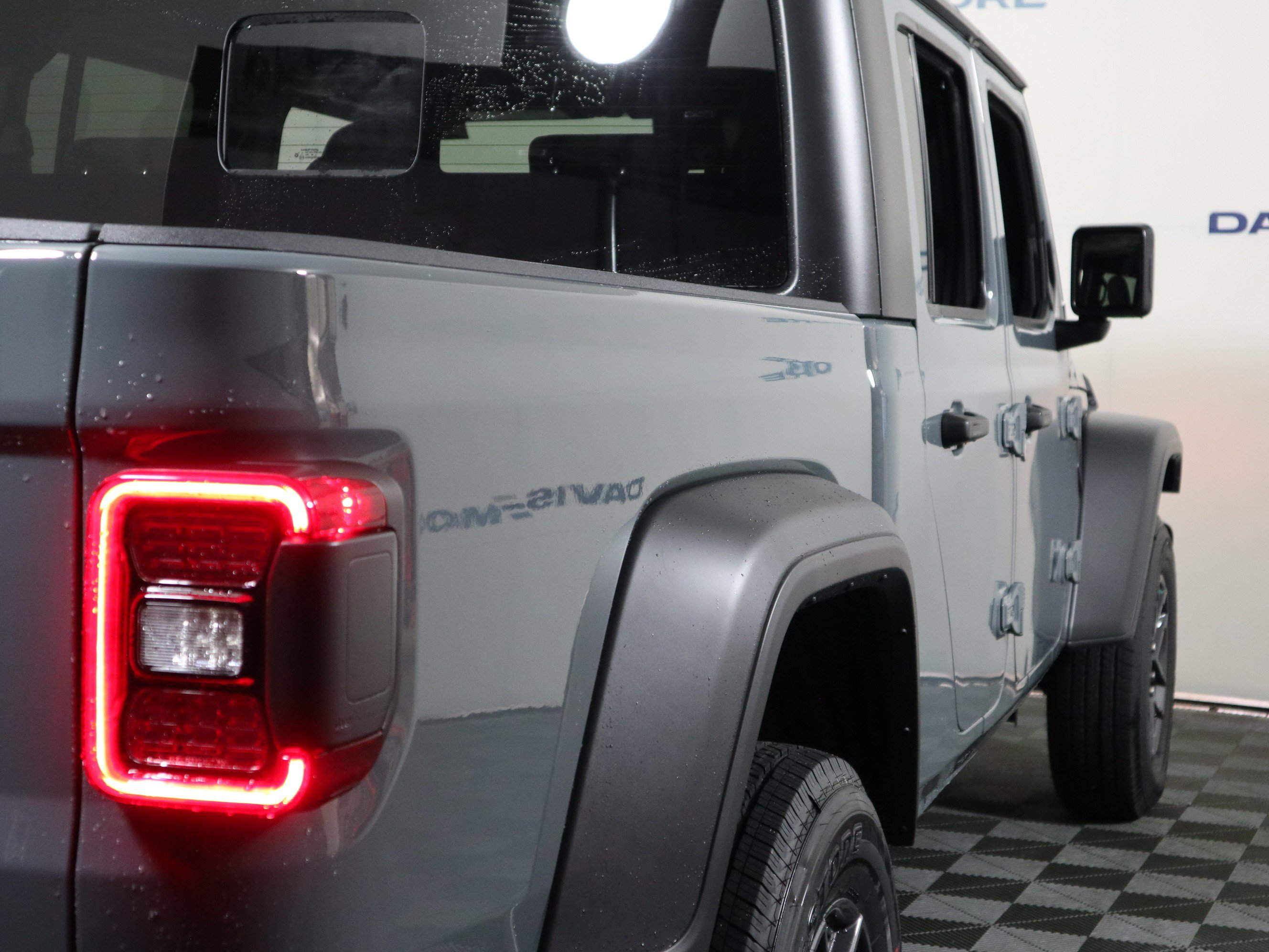 New 2025 Jeep Gladiator Sport AWD/4WD image 5