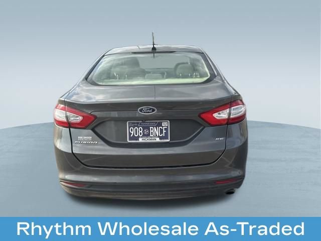 Used 2015 Ford Fusion SE FWD image 8