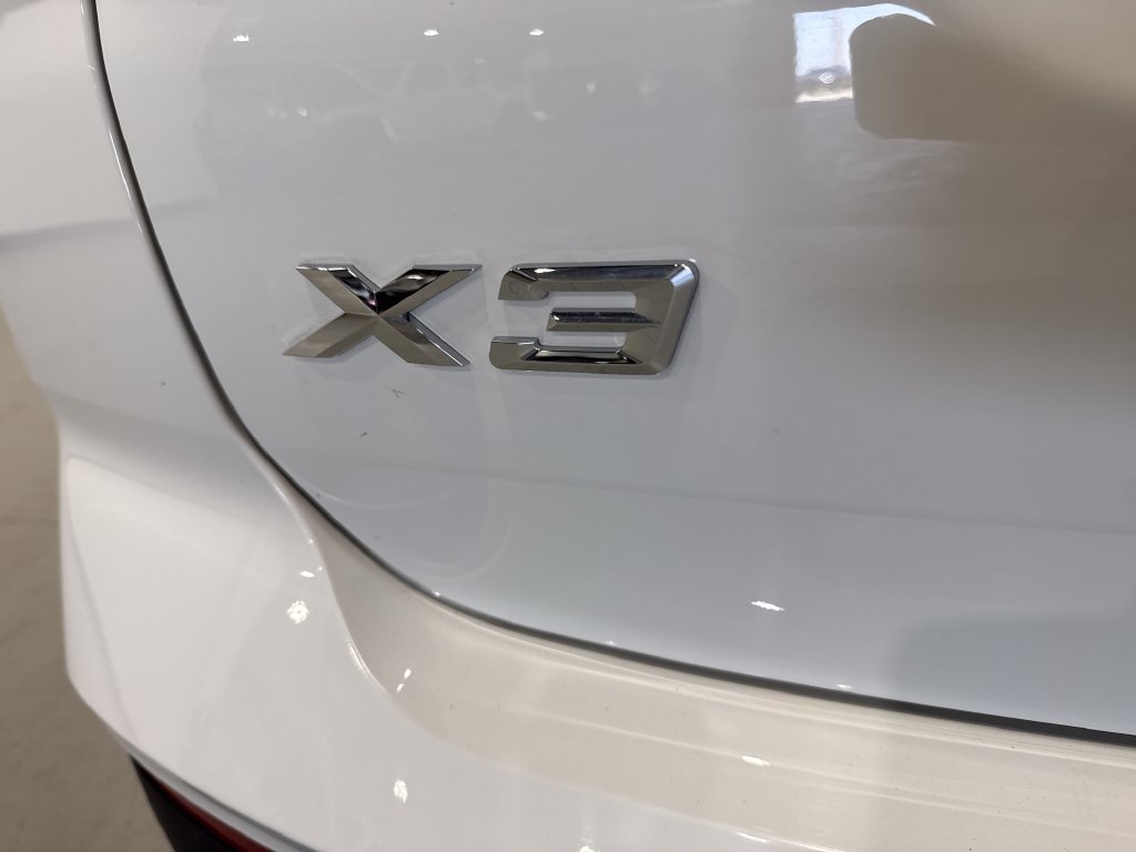Used 2023 BMW X3 xDrive30i AWD/4WD image 32