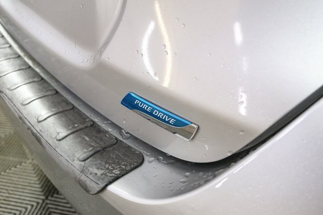 Used 2015 Nissan Versa Note SV image 11