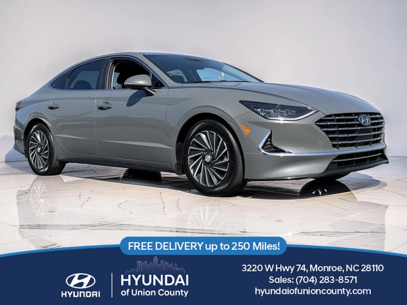 Used 2023 Hyundai Sonata SEL FWD image 1