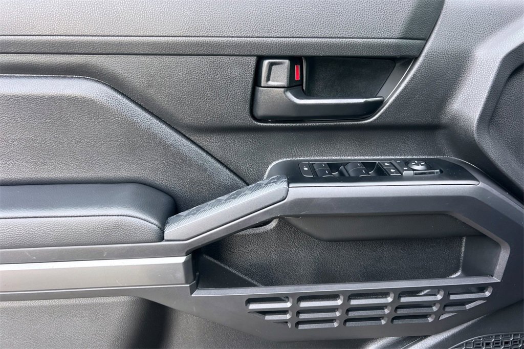 Certified 2025 Toyota Tacoma SR5 image 14